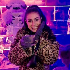 Meet your Posher, Tara